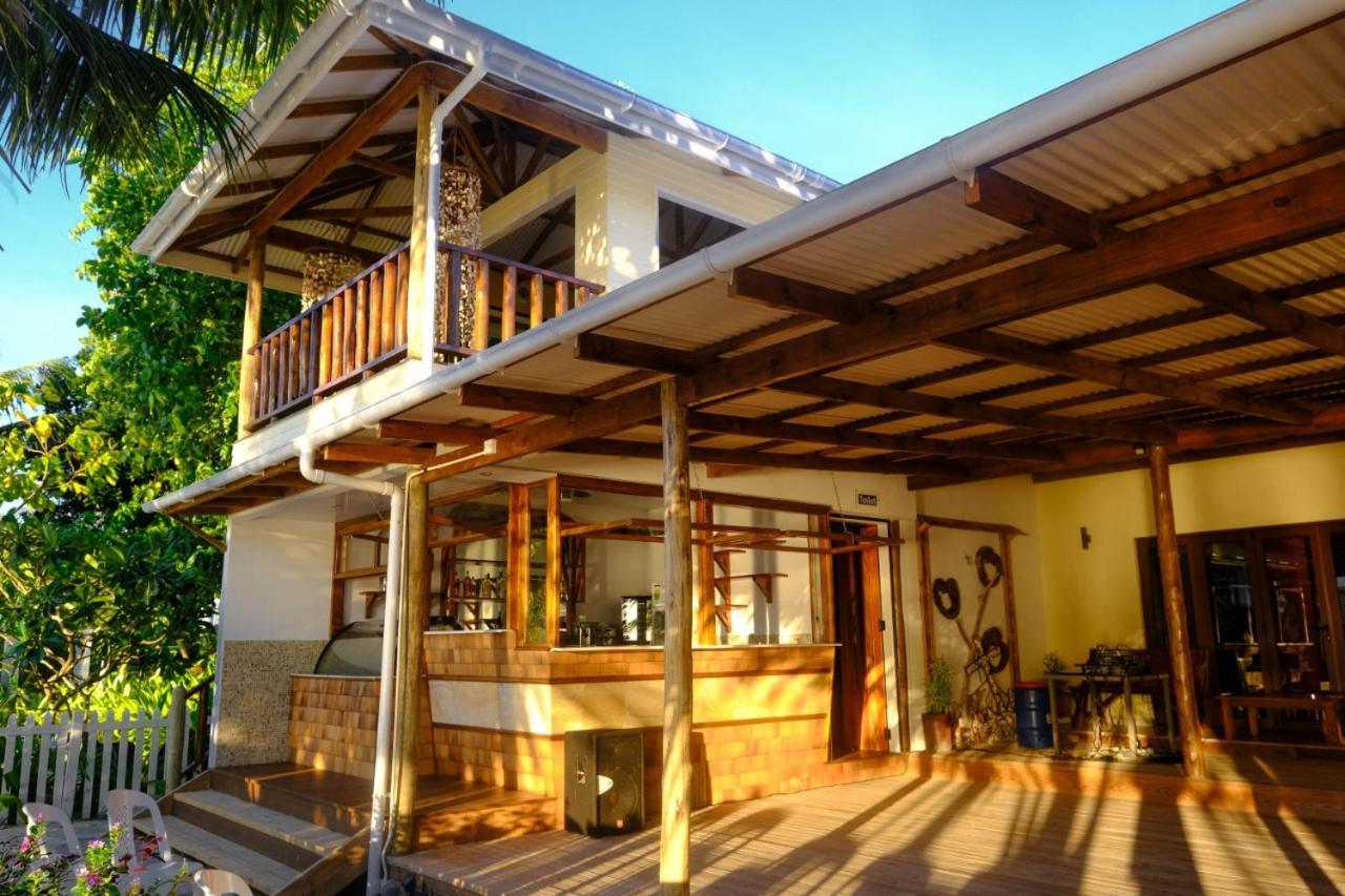 Hyde-Tide Guesthouse La Digue Exterior photo